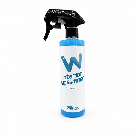 Interior  wipe & finish (旧理想のガラスクリーナー）300ml 拭き取る+守るができるガラスクリーナー